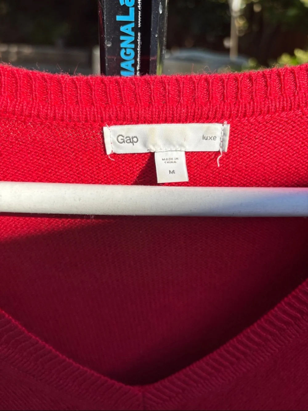 Women’s Gap V-Neck sweater - Picture 3 of 3